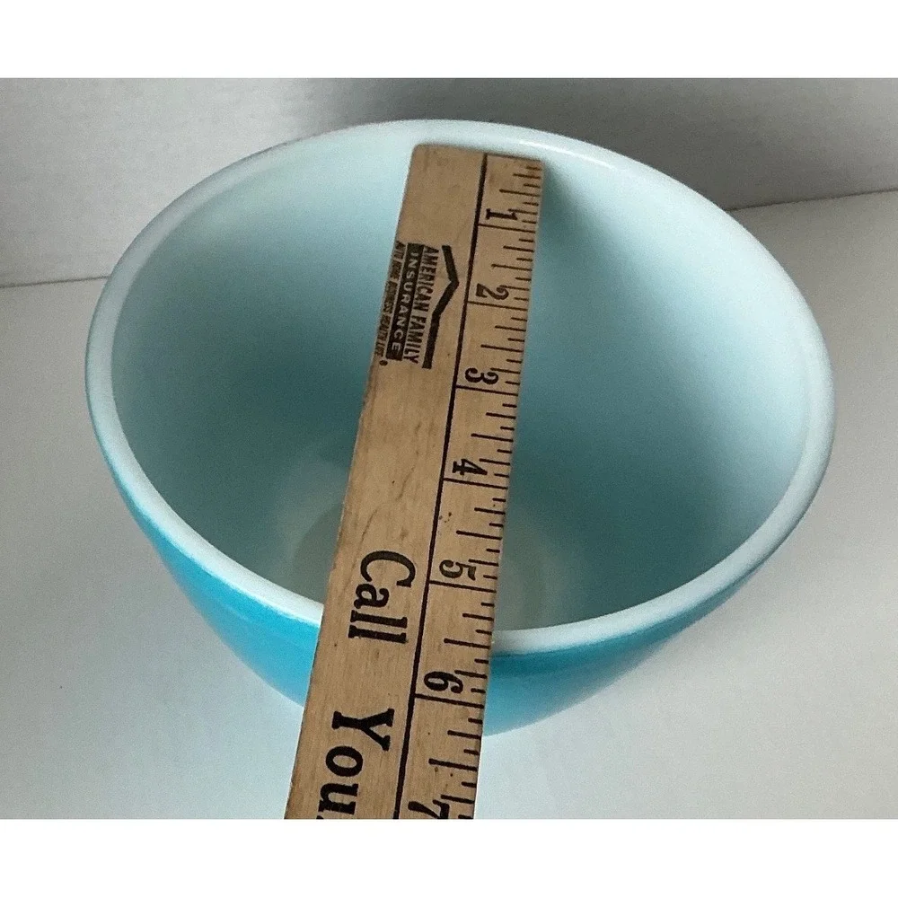 Pyrex Vintage Turquoise Blue Milk Glass Mixing Bowl 401 1.5 Pint Retro Kitchen